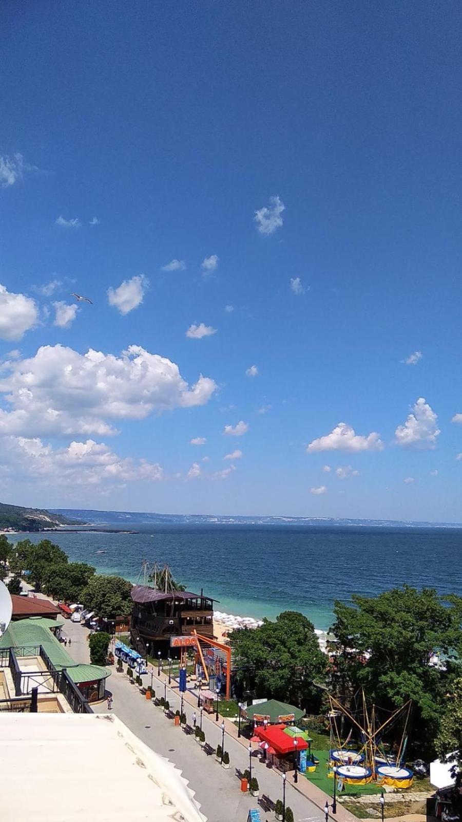 Golden Sands Rentals Apartments 外观 照片