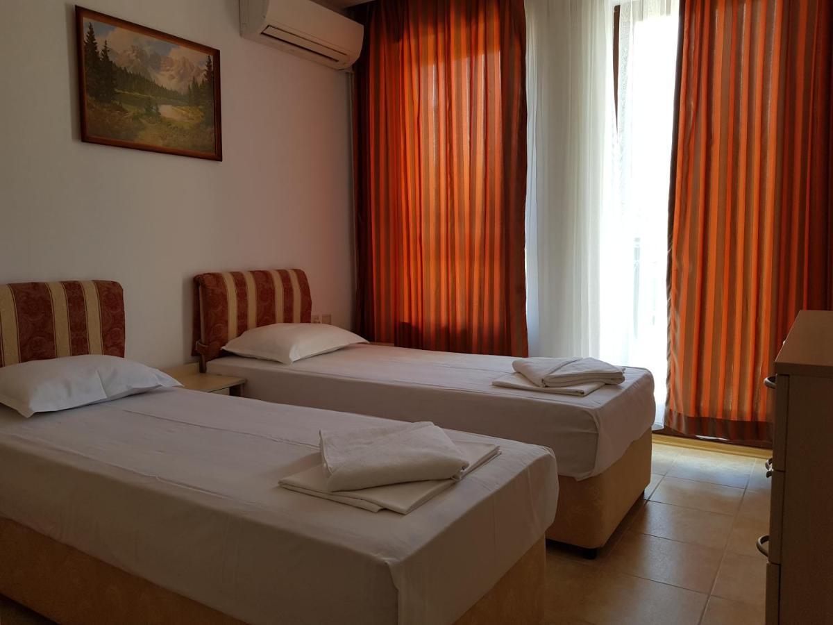 Golden Sands Rentals Apartments 外观 照片