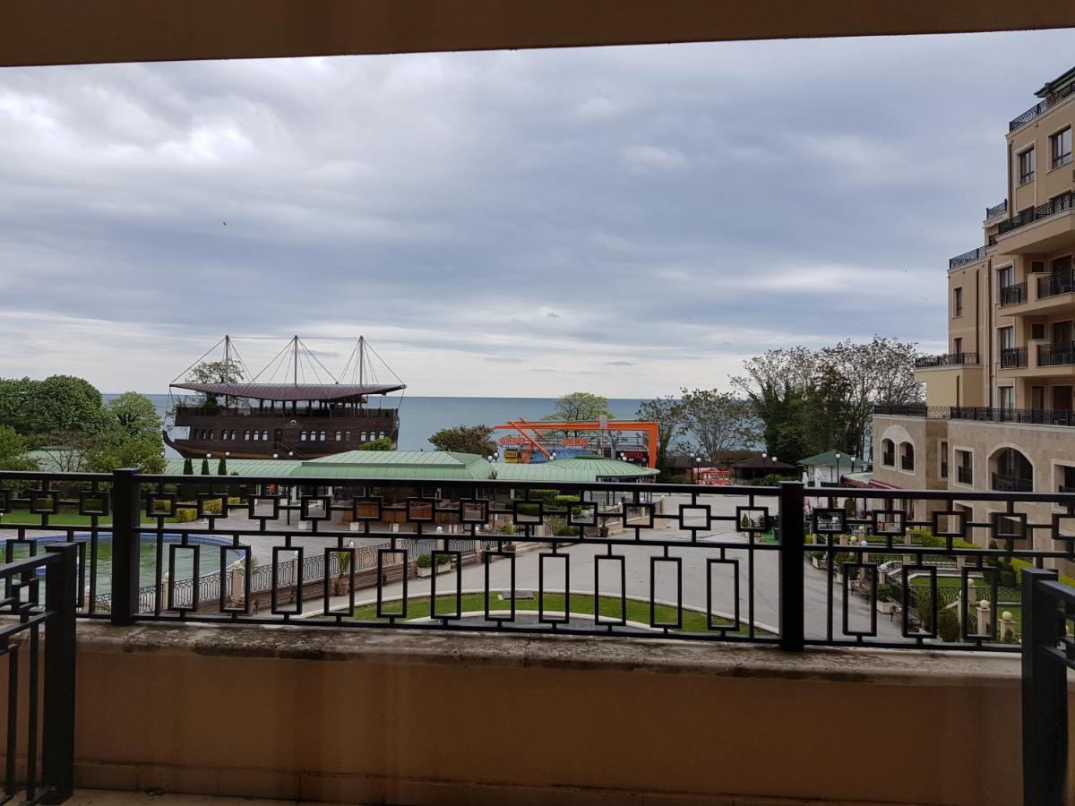 Golden Sands Rentals Apartments 外观 照片